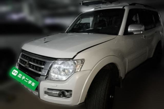 Ojetý Mitsubishi Pajero Mitsubishi Pajero 3.0 Automatic Seven-Seater (Imported)