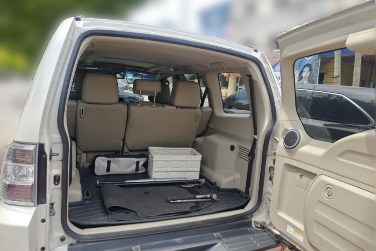 Used Mitsubishi Pajero 2018 V97 3.8L 5-Door GLS Sunroof – Middle East Trunk