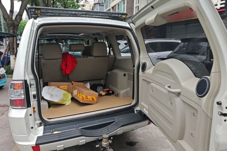 Used Mitsubishi Pajero 2018 V97 3.8L 5-Door GLS Sunroof – Middle East Trunk