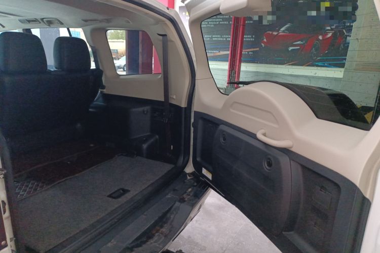 Used Mitsubishi Pajero 2018 V97 3.8L 5-Door GLS Sunroof – Middle East Trunk