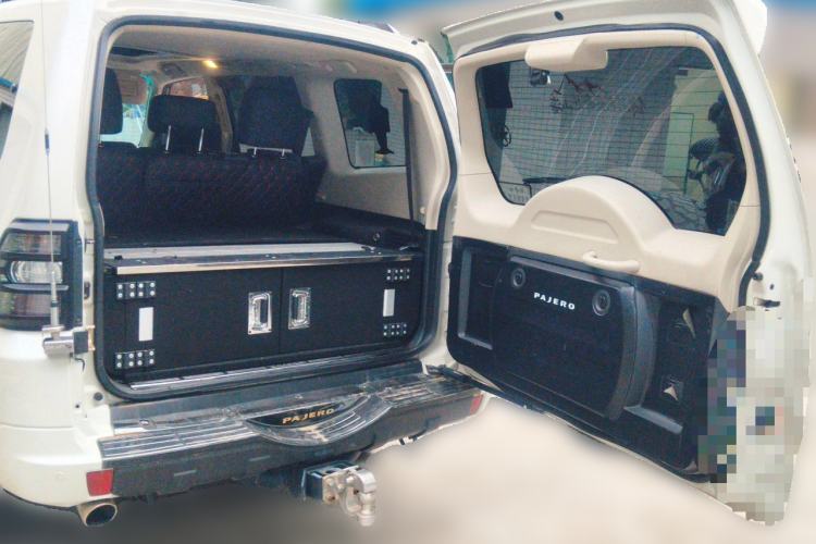 Used Mitsubishi Pajero 2018 3.0L Automatic Comfort Edition Trunk