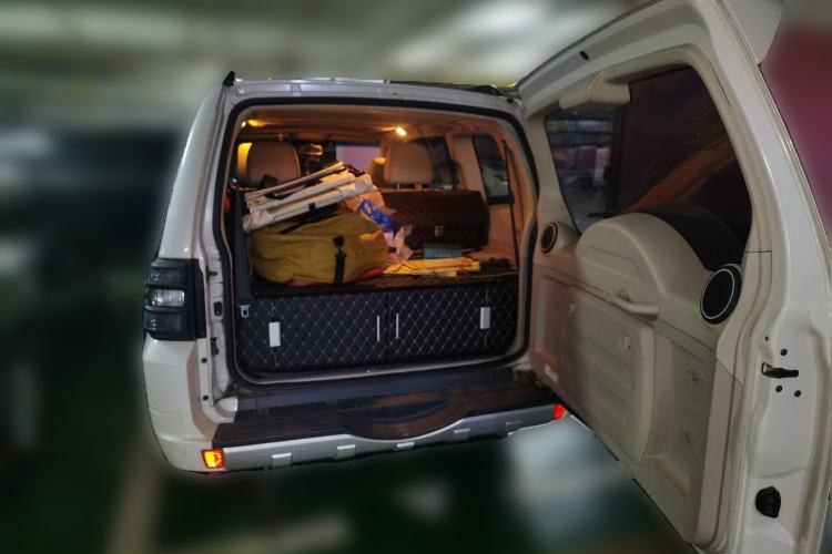 Used Mitsubishi Pajero 2018 V97 3.8L 5-Door GLS Sunroof Single-Difference Model – Middle East Trunk