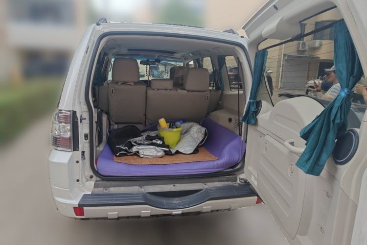 Used Mitsubishi Pajero  Trunk