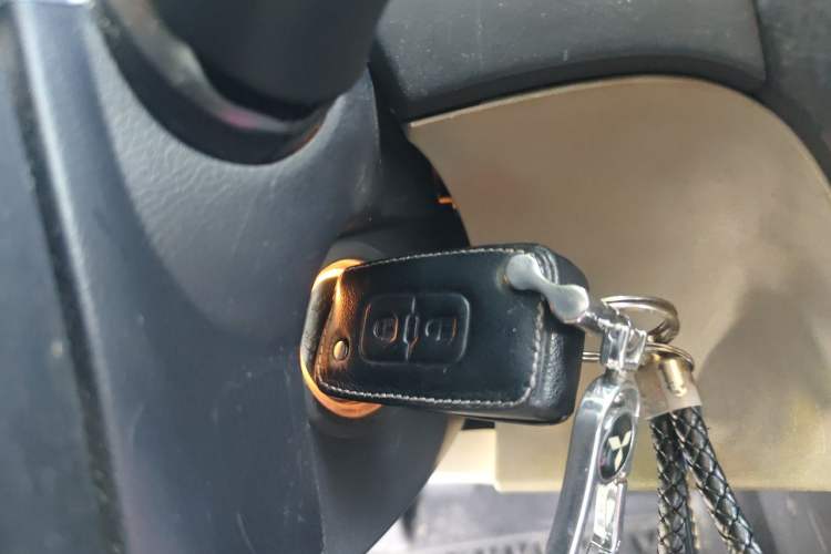 Used Mitsubishi Pajero 2018 V97 3.8L 5-Door GLS Sunroof – Middle East Vehicle Key