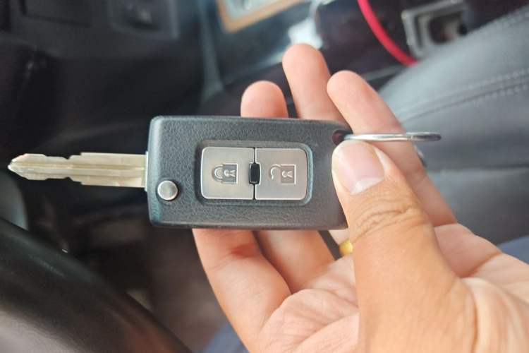 Used Mitsubishi Pajero 2018 3.0L Automatic Prestige Edition Vehicle Key