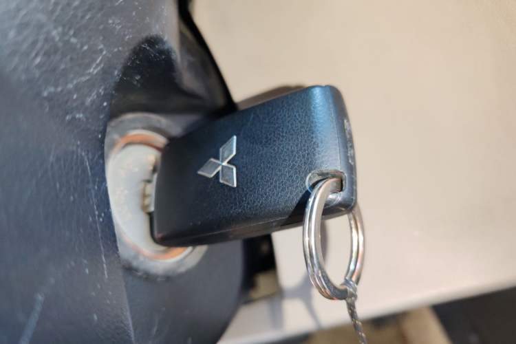 Used Mitsubishi Pajero  Vehicle Key