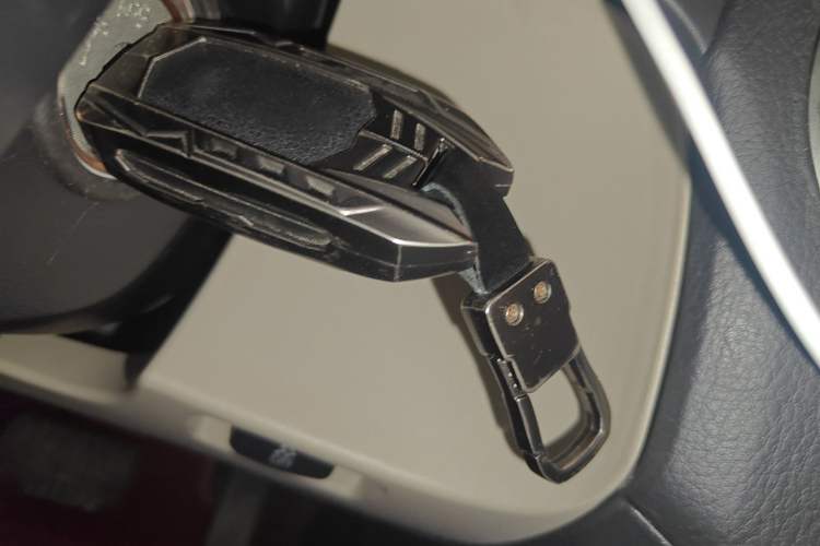 Used Mitsubishi Pajero  Vehicle Key