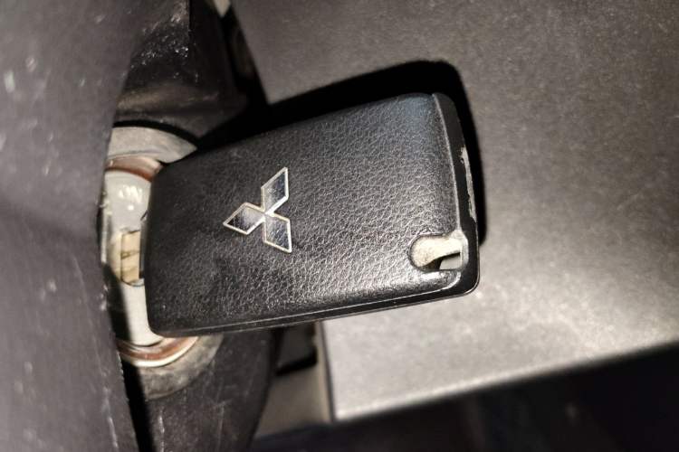 Used Mitsubishi Pajero  Vehicle Key