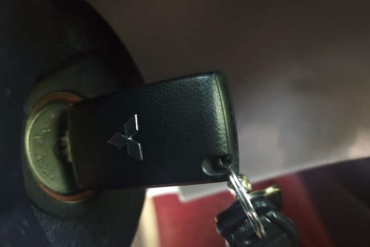 Used Mitsubishi Pajero  Vehicle Key