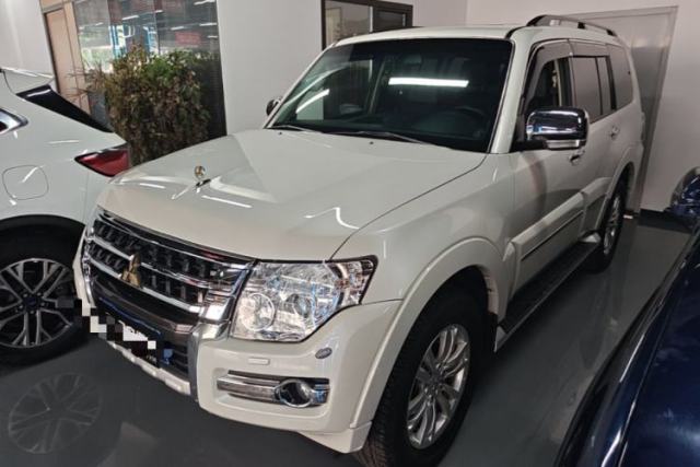 Used Mitsubishi Pajero 2018 V97 3.8L 5-Door GLS Sunroof – U.S. Specification