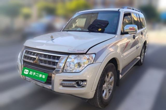 Mitsubishi Pajero 2018 3.0L Automatic Luxury Edition с пробегом