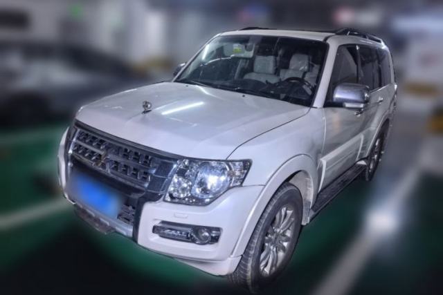 Used Mitsubishi Pajero