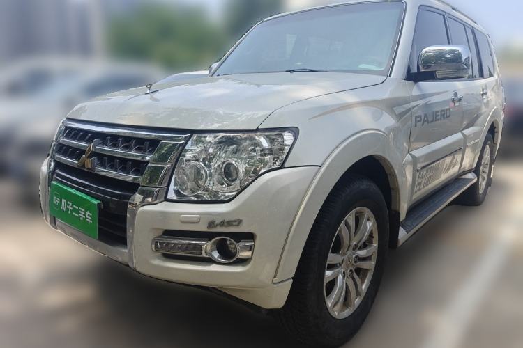 Used Mitsubishi Pajero 2018 V97 3.8L 5-Door GLS Sunroof – Middle East Guazi used car, China used car export, Used car for sale, Used cars, Cheapest cars for sale