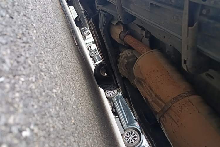 Used Mitsubishi Pajero 2019 3.0L Automatic Comfort Edition Chassis Rear Left