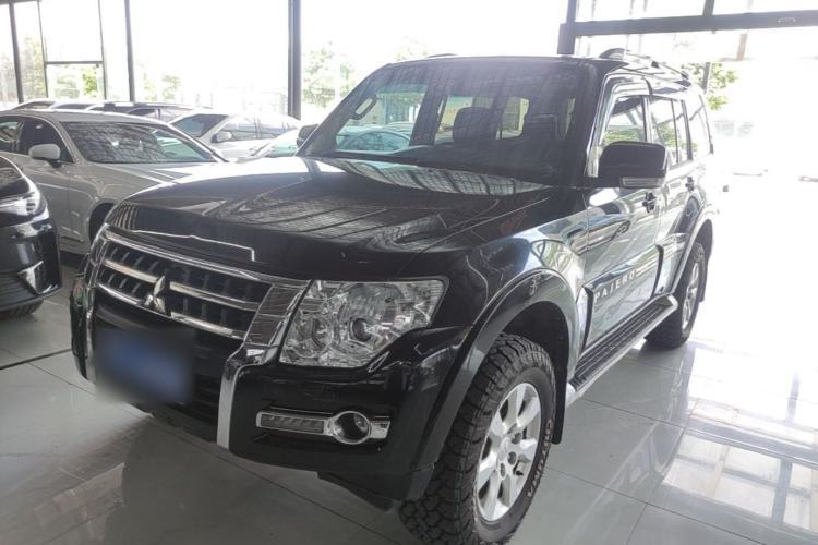 Used Mitsubishi Pajero 2019 3.0L Automatic Standard Edition Guazi used car, China used car export, Used car for sale, Used cars, Cheapest cars for sale