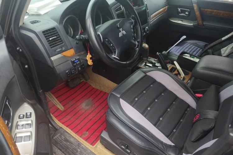 Used Mitsubishi Pajero 2019 3.0L Automatic Prestige Edition Driver Seat