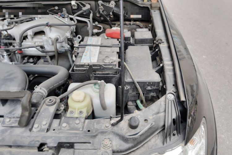 Used Mitsubishi Pajero 2019 3.0L Automatic Standard Edition Engine Bay Left