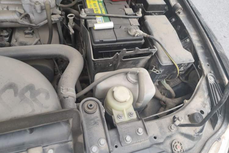 Used Mitsubishi Pajero 2019 3.0L Automatic Prestige Edition Engine Bay Left