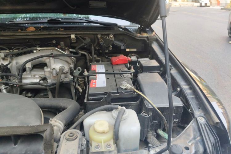 Used Mitsubishi Pajero 2019 3.0L Automatic Luxury Edition Engine Bay Left