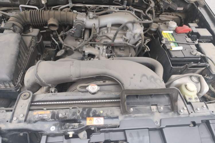 Used Mitsubishi Pajero 2019 3.0L Automatic Prestige Edition Engine Bay