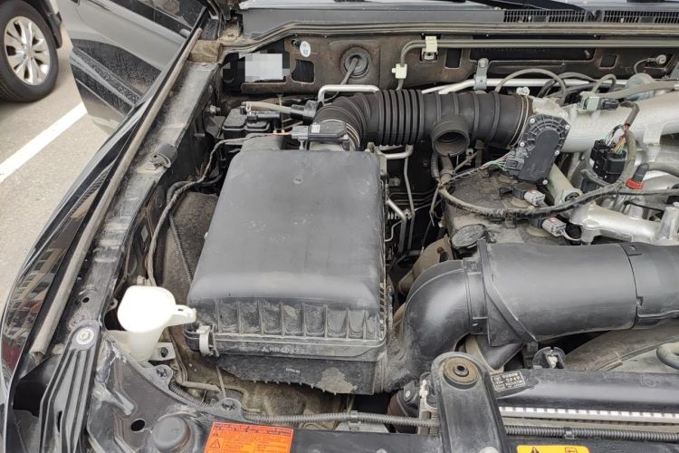 Used Mitsubishi Pajero 2019 3.0L Automatic Standard Edition Engine Bay Right
