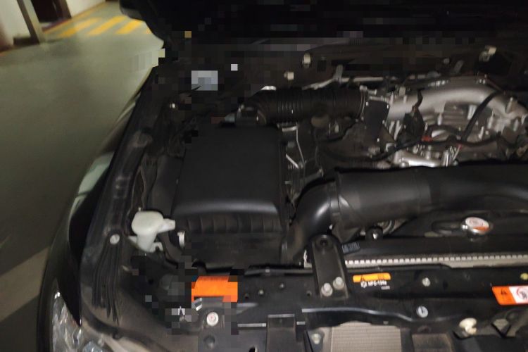 Used Mitsubishi Pajero 2019 3.0L Automatic Comfort Edition Engine Bay Right