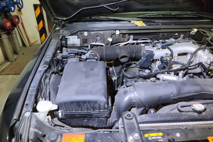 Used Mitsubishi Pajero 2019 3.0L Automatic Comfort Edition Engine Bay Right