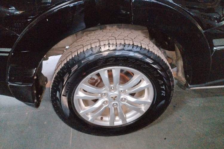 Used Mitsubishi Pajero 2019 V97 3.8L 5-Door GLS Middle East Edition Exterior 8