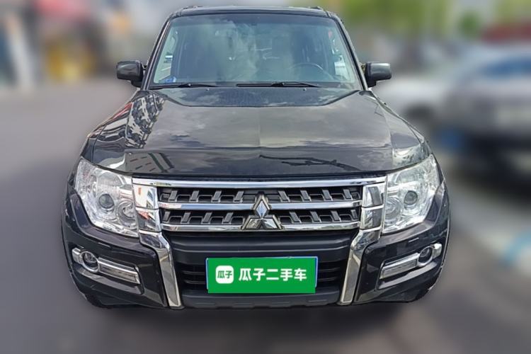 Used Mitsubishi Pajero 2019 3.0L Automatic Comfort Edition Front