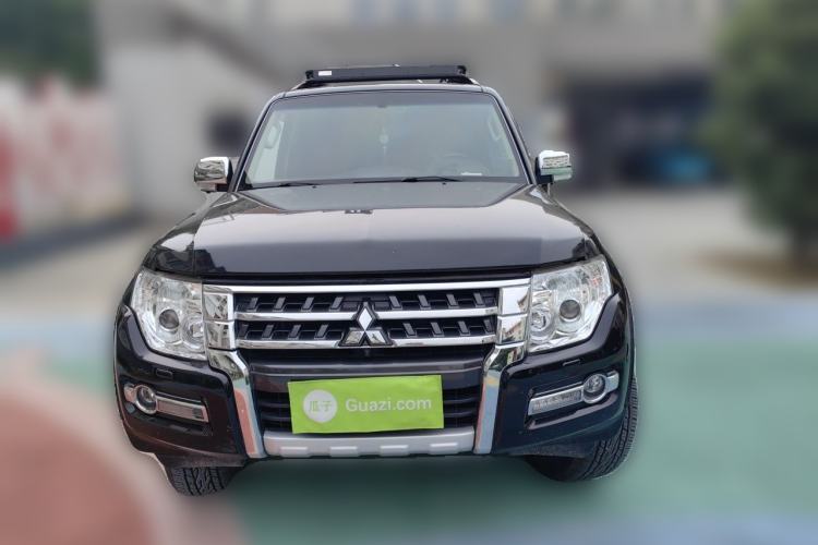 Used Mitsubishi Pajero 2019 3.0L Automatic Luxury Edition Front