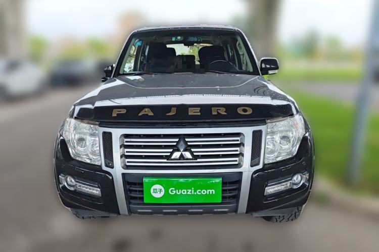 Used Mitsubishi Pajero 2019 3.0L Automatic Comfort Edition Front