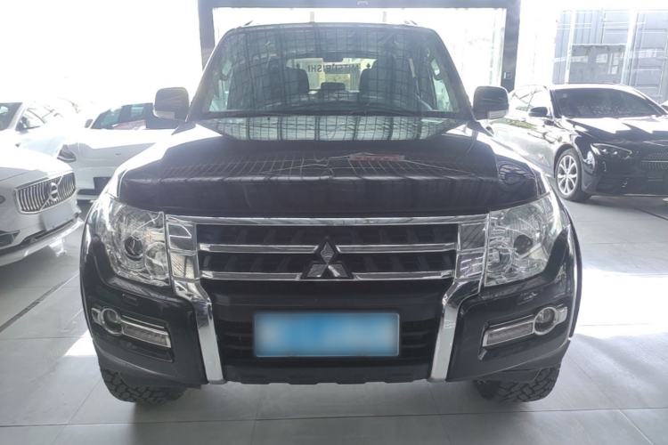 Used Mitsubishi Pajero 2019 3.0L Automatic Standard Edition Front