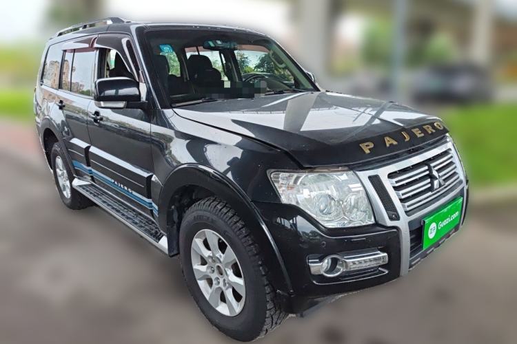 Used Mitsubishi Pajero 2019 3.0L Automatic Comfort Edition Front Right 45 Deg