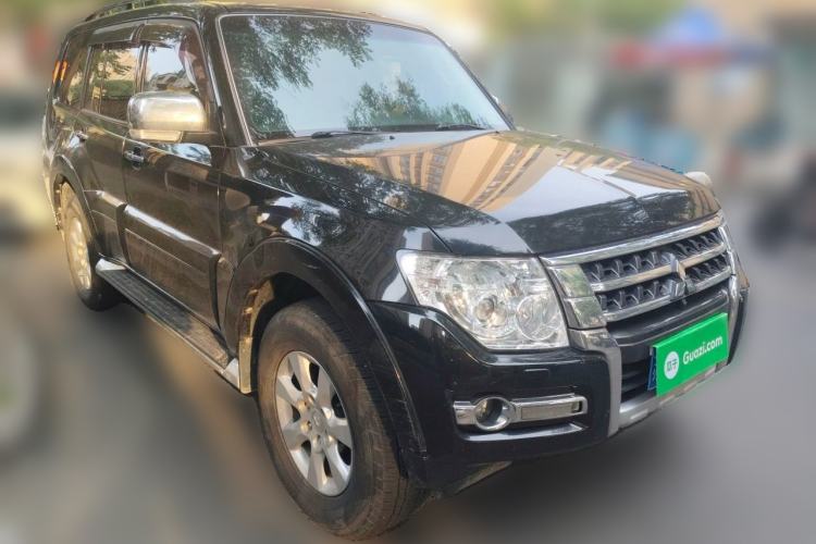 Used Mitsubishi Pajero 2019 3.0L Automatic Luxury Edition Front Right 45 Deg