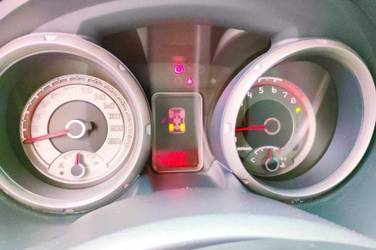 Used Mitsubishi Pajero 2019 V97 3.8L 5-Door GLS Middle East Edition Instrument Cluster