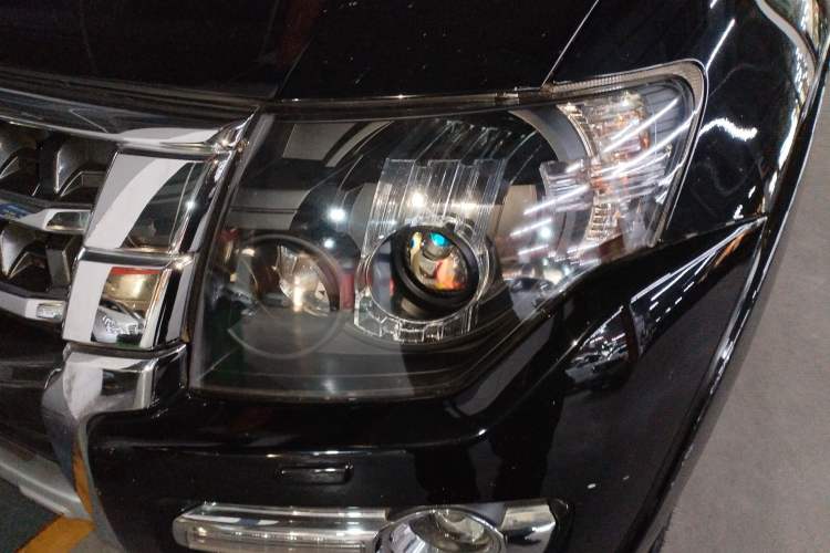 Used Mitsubishi Pajero 2019 V97 3.8L 5-Door GLS Middle East Edition Left Front Headlight