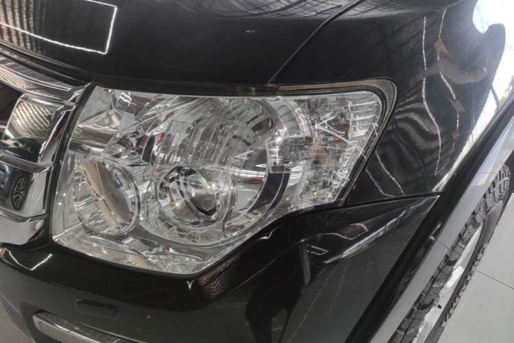 Used Mitsubishi Pajero 2019 3.0L Automatic Standard Edition Left Front Headlight