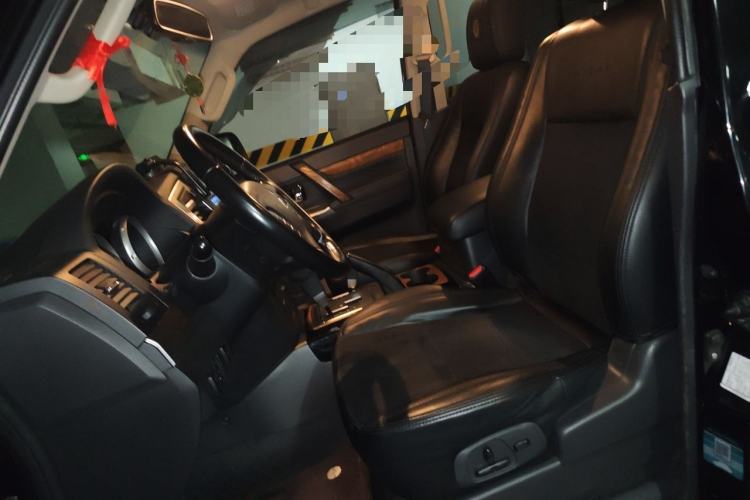 Used Mitsubishi Pajero 2019 3.0L Automatic Comfort Edition Left Front Seat