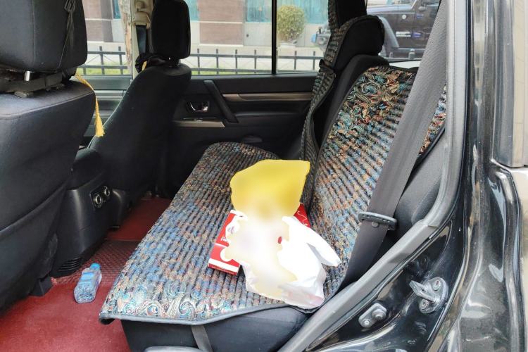 Used Mitsubishi Pajero 2019 3.0L Automatic Standard Edition Left Rear Seat