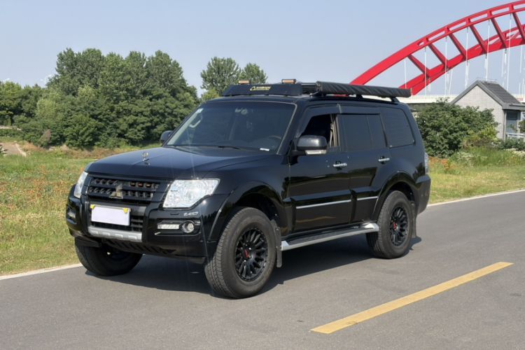 Gebrauchter Mitsubishi Pajero 2019 V97 3.8L 5-Door GLS Middle East Edition Guazi used car, China used car export, Used car for sale, Used  cars, Cheapest cars for sale