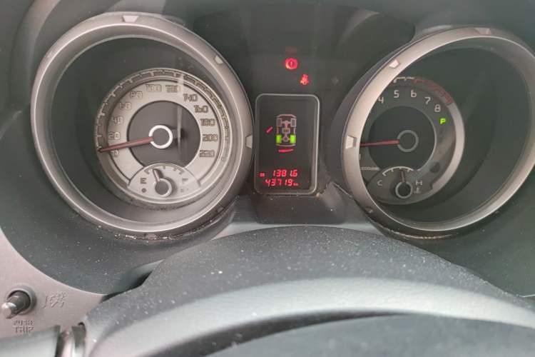 Used Mitsubishi Pajero 2019 3.0L Automatic Standard Edition Odometer Close Up
