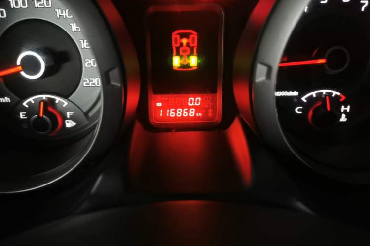 Used Mitsubishi Pajero 2019 3.0L Automatic Standard Edition Odometer Close Up