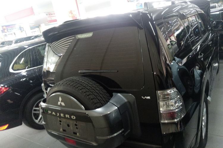 Used Mitsubishi Pajero 2019 3.0L Automatic Comfort Edition Rear