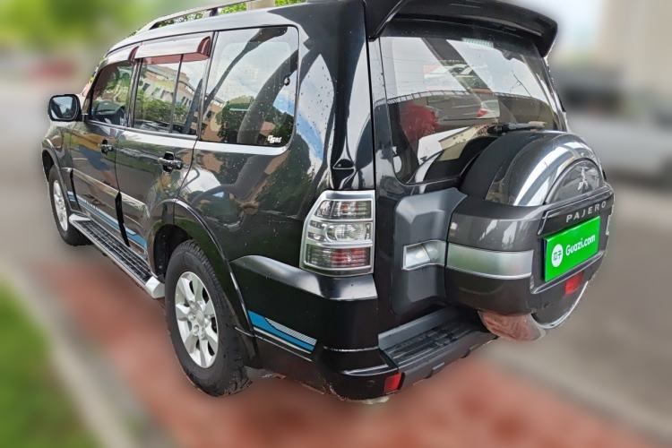 Used Mitsubishi Pajero 2019 3.0L Automatic Comfort Edition Rear Left 45 Deg