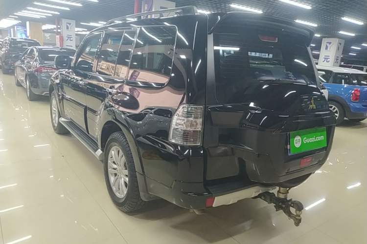 Used Mitsubishi Pajero 2019 V97 3.8L 5-Door GLS Middle East Edition Rear Left 45 Deg