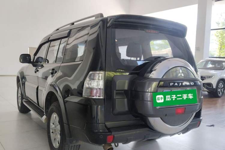 Used Mitsubishi Pajero 2019 3.0L Automatic Standard Edition Rear Left 45 Deg