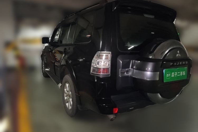 Used Mitsubishi Pajero 2019 3.0L Automatic Comfort Edition Rear Left 45 Deg