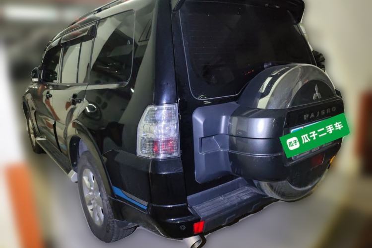 Used Mitsubishi Pajero 2019 3.0L Automatic Comfort Edition Rear Left 45 Deg