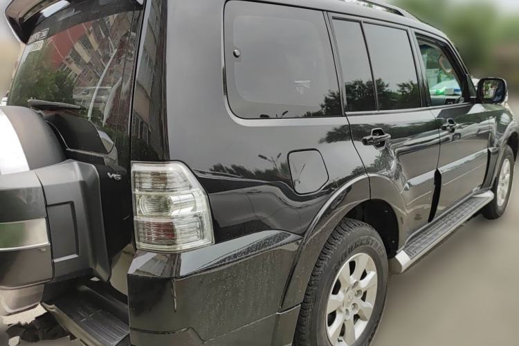 Used Mitsubishi Pajero 2019 3.0L Automatic Standard Edition Rear Right 45 Deg