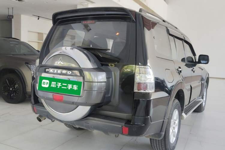 Used Mitsubishi Pajero 2019 3.0L Automatic Standard Edition Rear Right 45 Deg